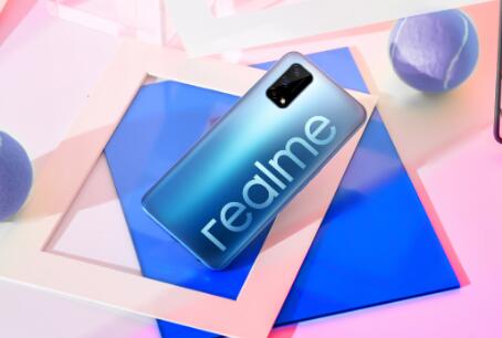 realme真我Q3系列搭载联发科天玑1100