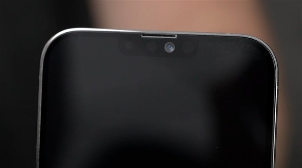 iPhone 13“玫瑰粉”上手图曝光：小刘海+通体粉色 年底登场
