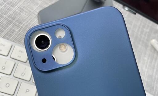 怎样在手机上贷款:iPhone 13全系保护壳曝光：后摄大改动、比小米11U还过分