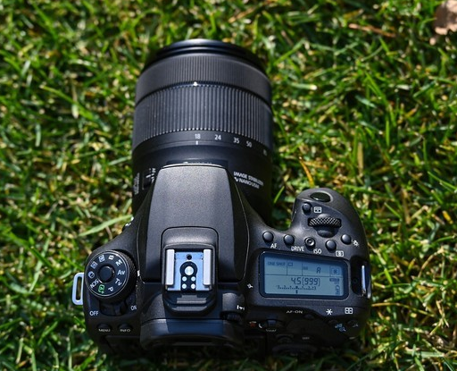 摄影新手刚拿到相机,该如何快速学会基本的相机操作？