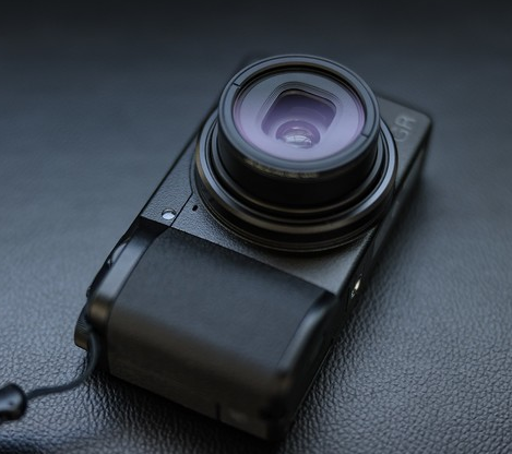深圳数码相机抵押为您介绍固定镜头相机理光GR3x的测评