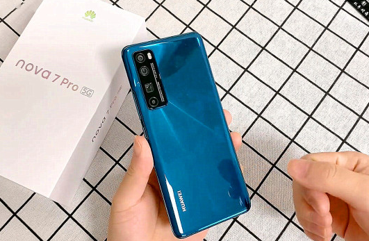 OPPO Reno8 Pro+全面评测：旗舰双芯加持 新一代全能轻旗舰